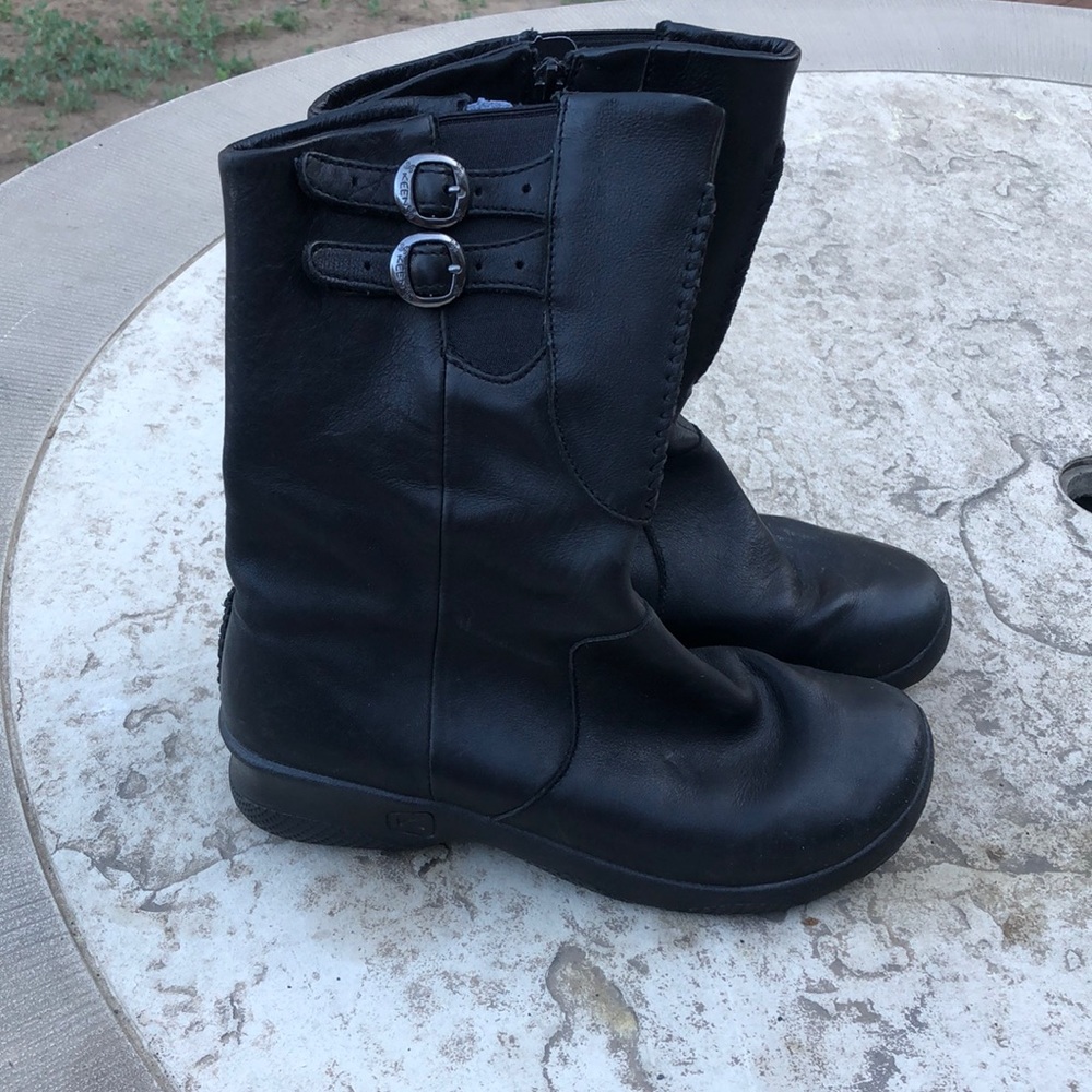 Black Keen Leather Boots Size 8.5
